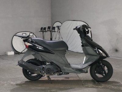 Suzuki V125S