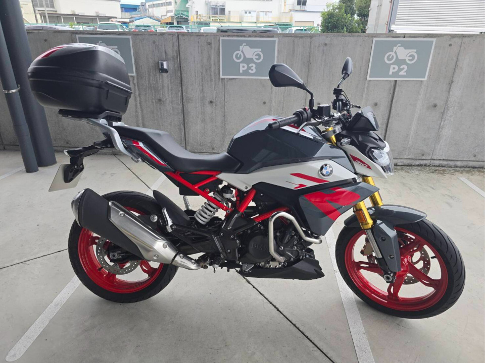 BMW G310R