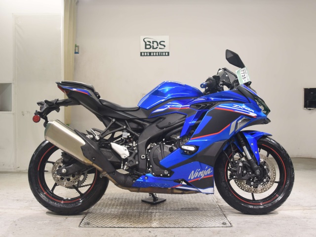 Kawasaki ZX-4R SE