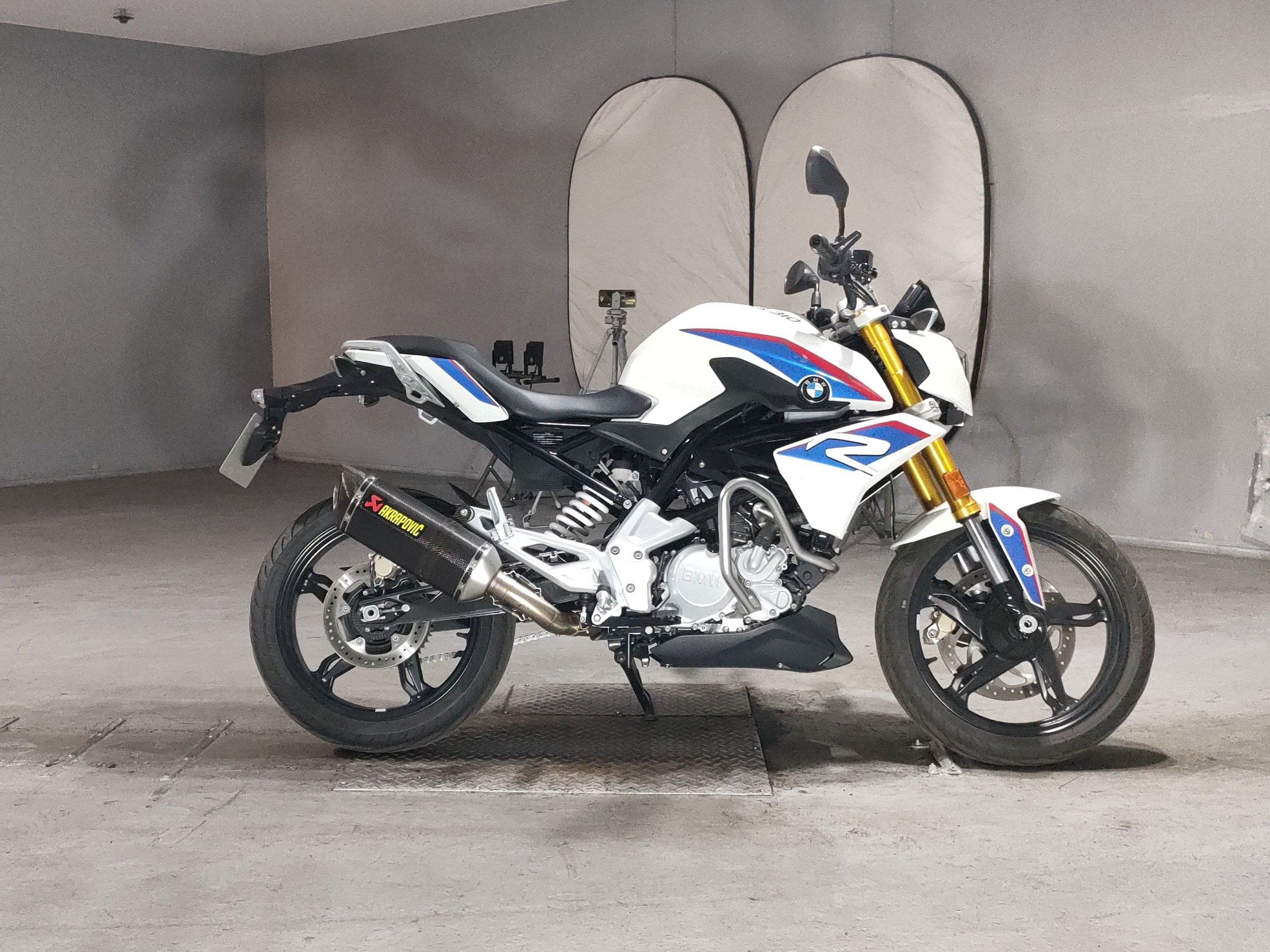 BMW G310R, Foto 1