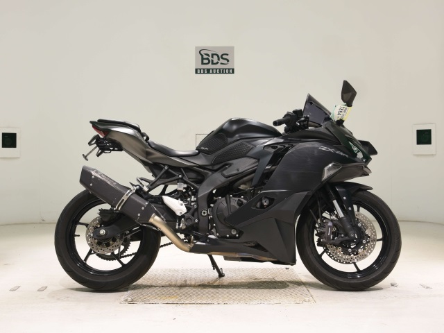 Kawasaki ZX-4R SE