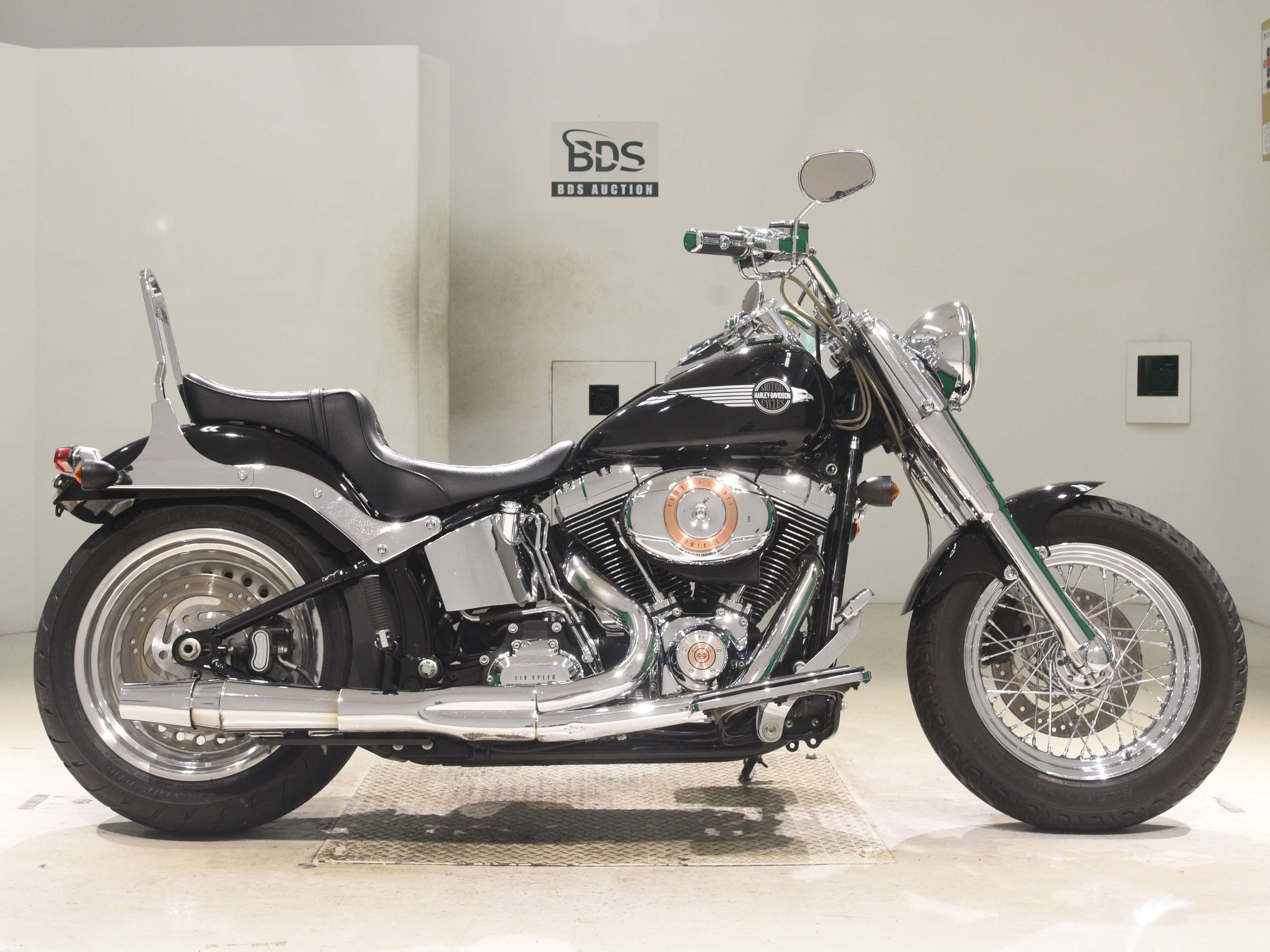 HD FATBOY FLSTF1580, right