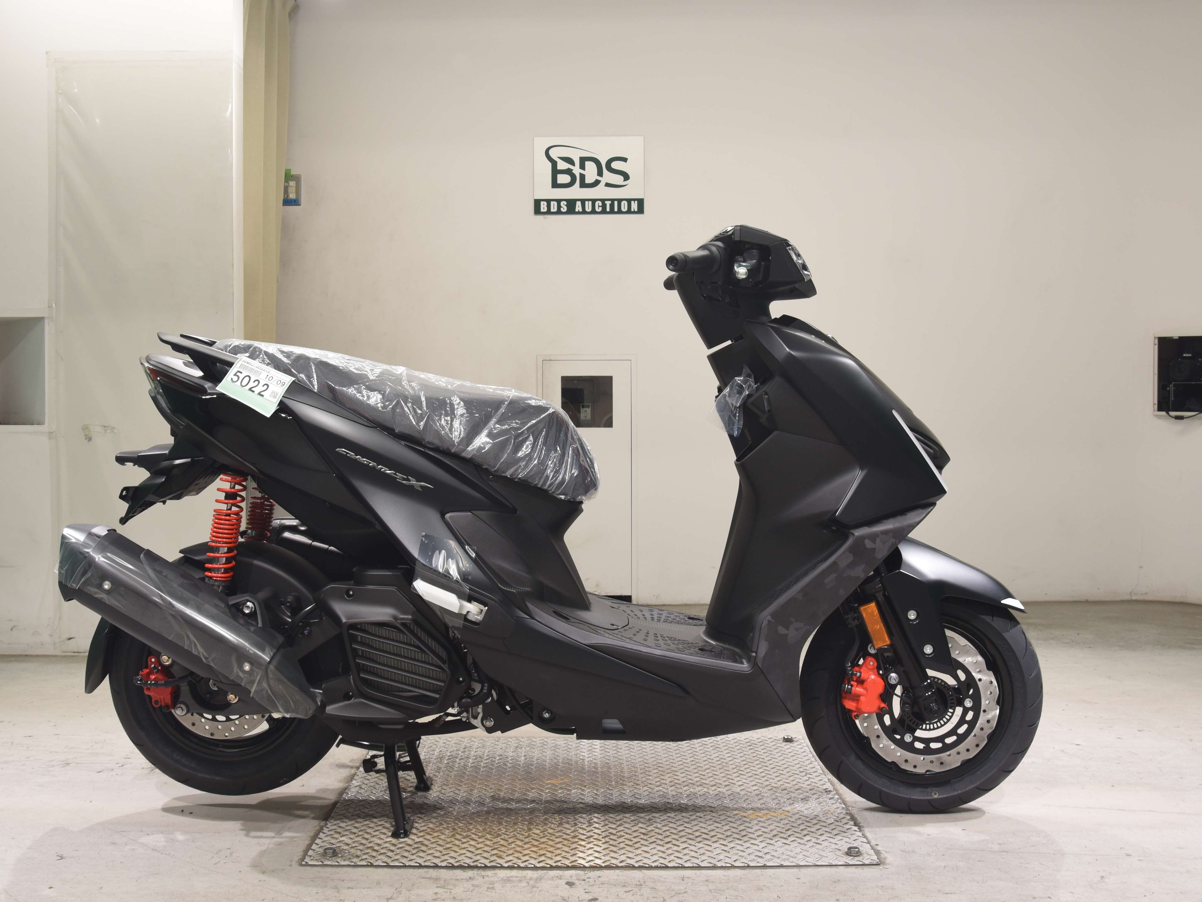 Yamaha CYGNUS125X, right
