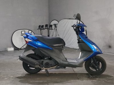 Suzuki V125S