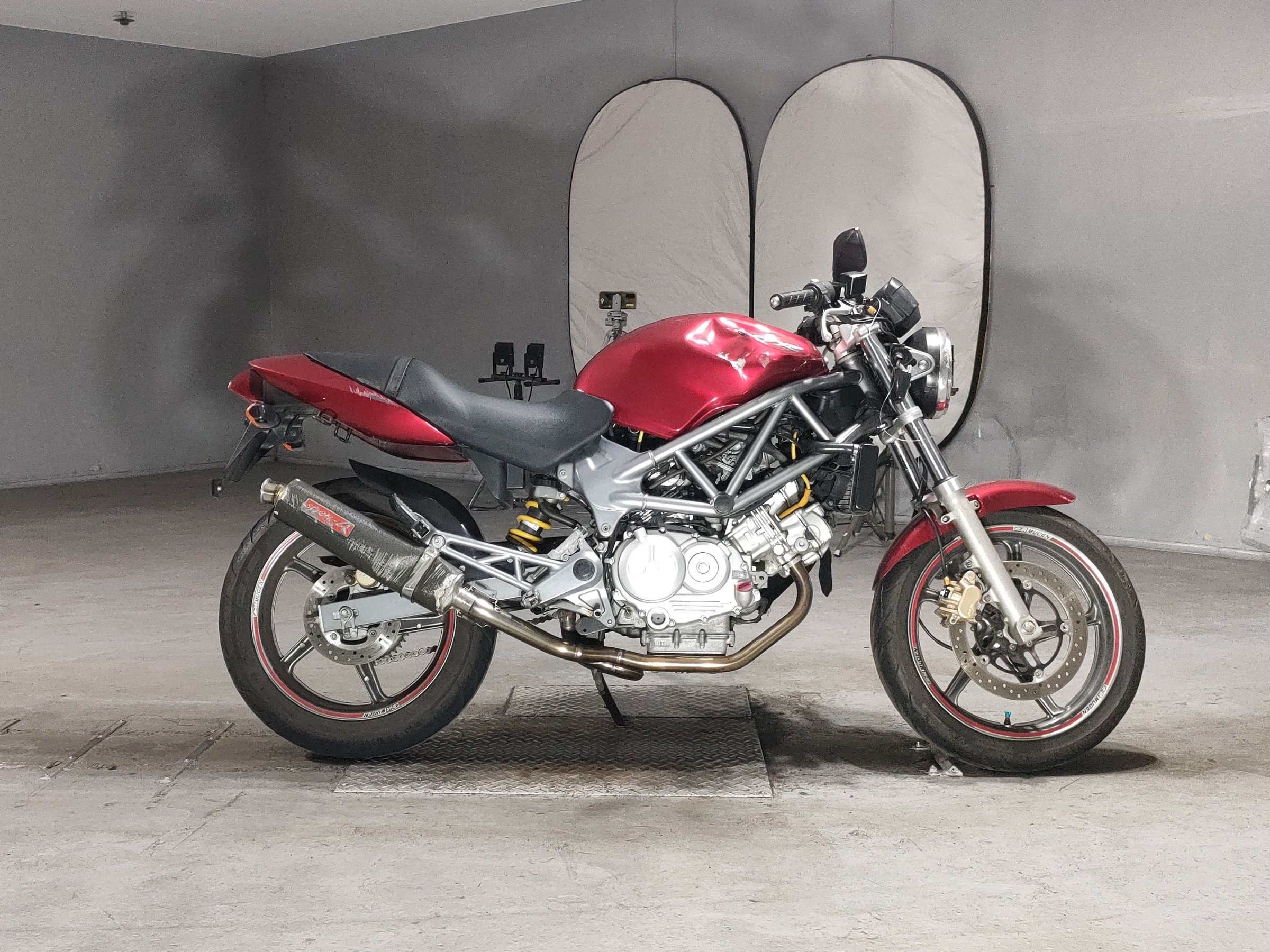Honda VTR250, zdjęcie 1