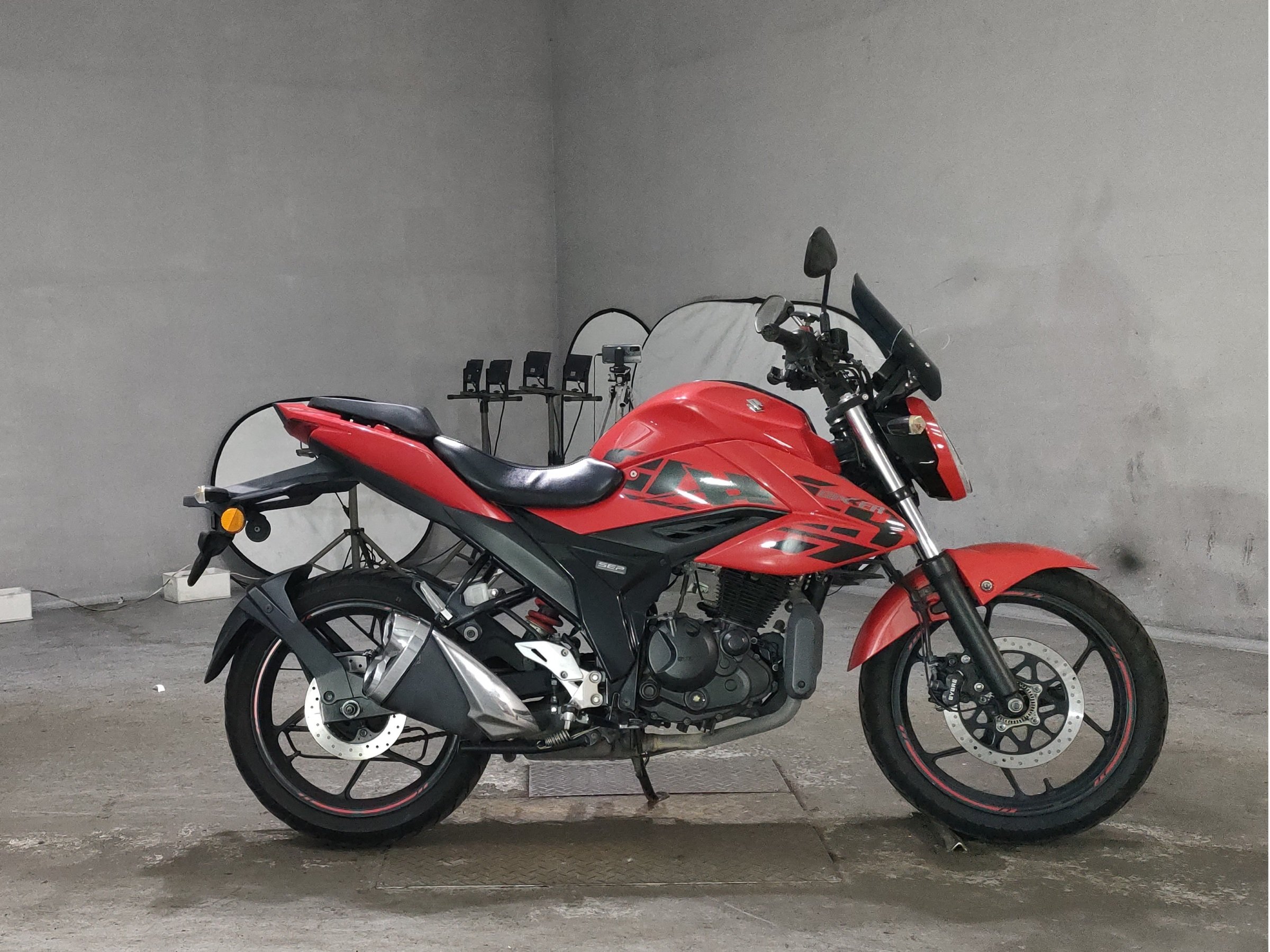 Suzuki GIXXER 150, zdjęcie 1