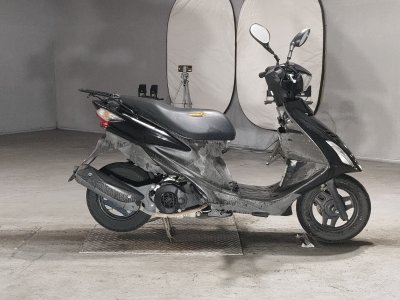 Suzuki V125S