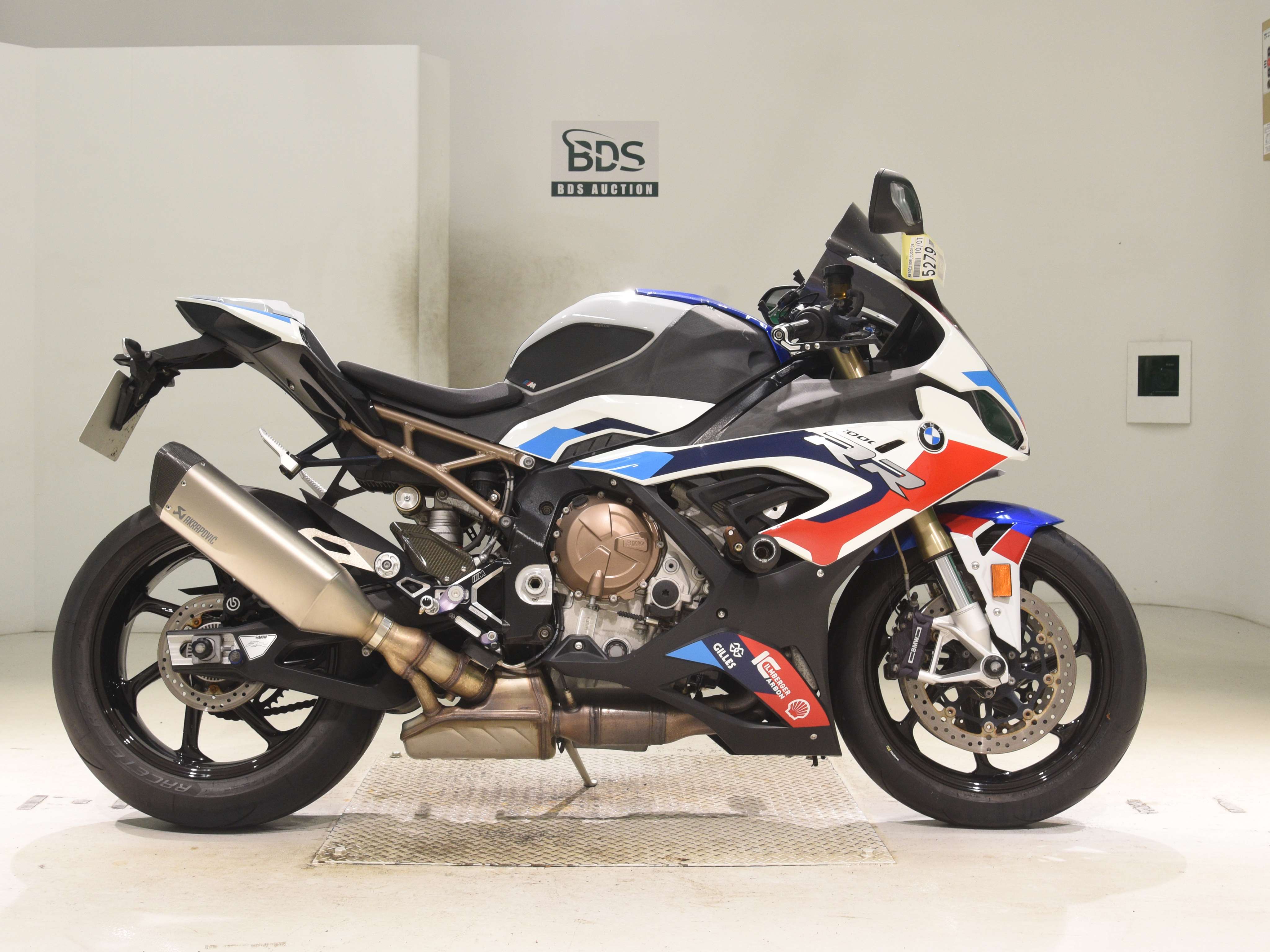 BMW S1000RR, right