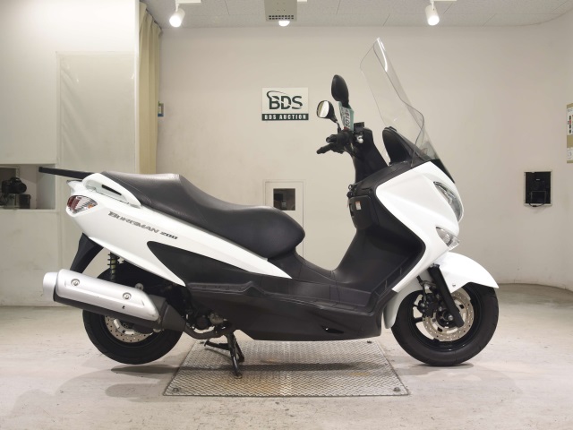 Suzuki BURGMAN200