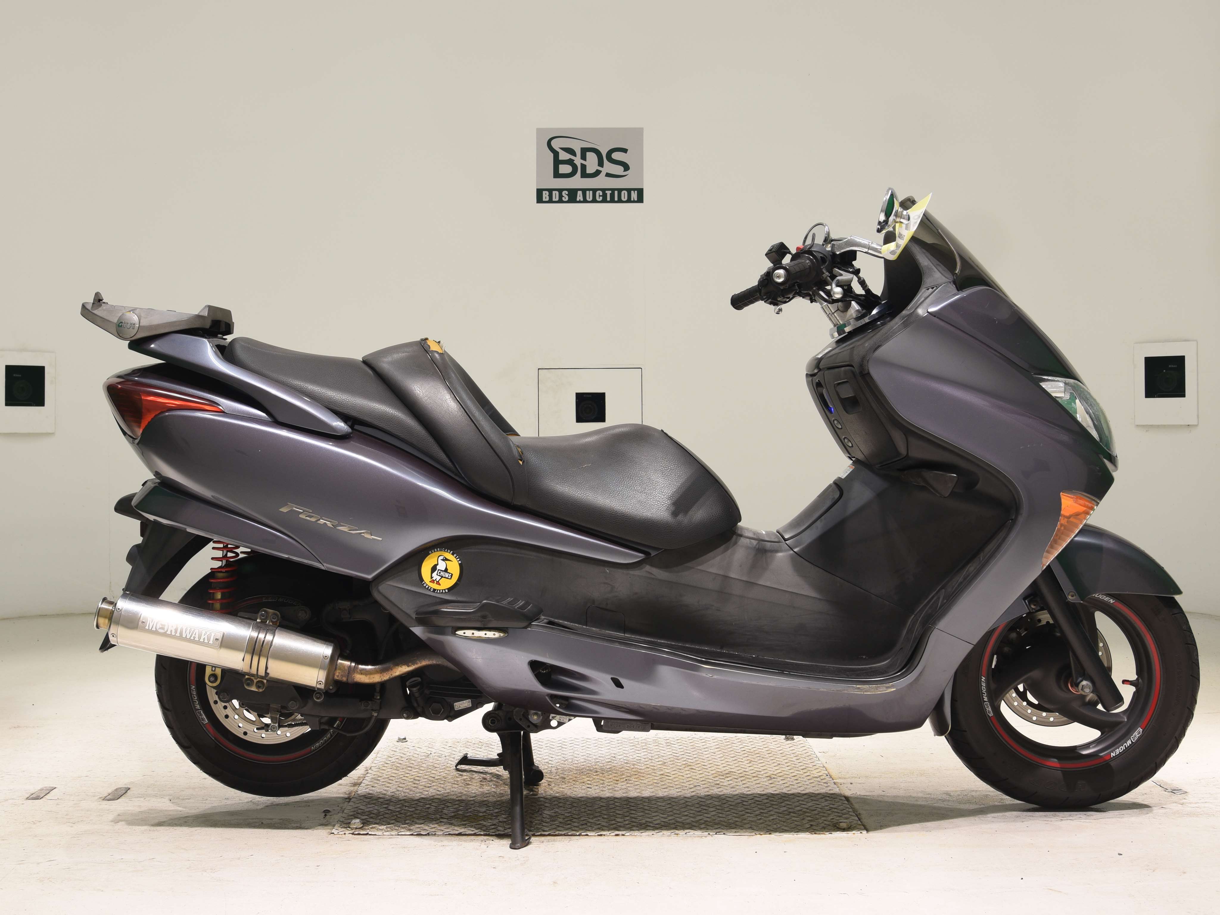 Honda FORZA Z, right
