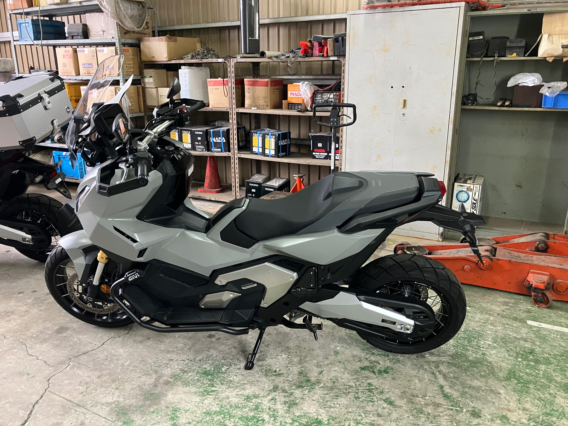 Honda X-ADV750, Foto 1