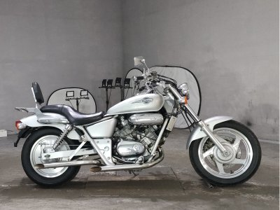 Honda MAGNA250