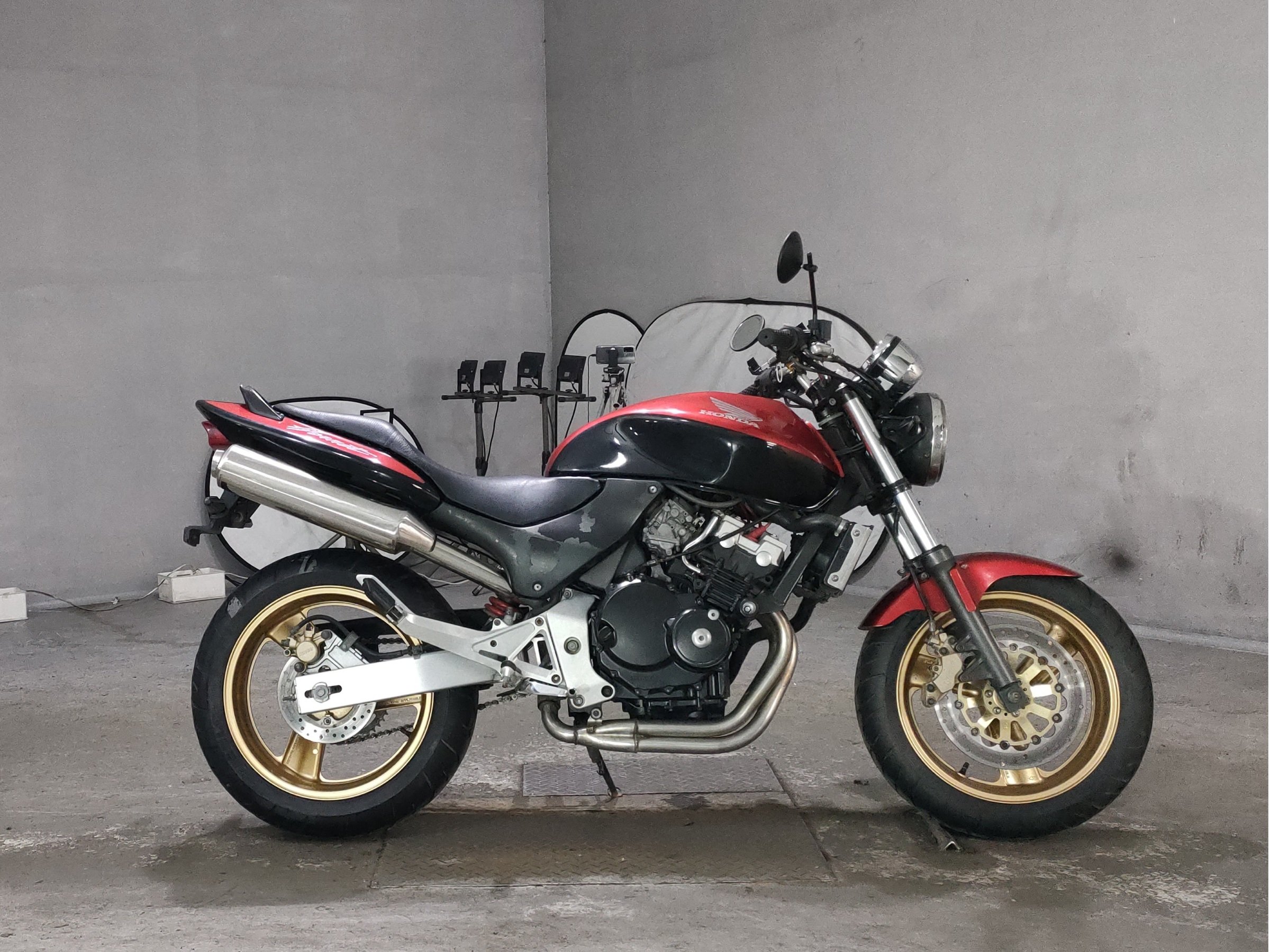 Honda HORNET 250, zdjęcie 1