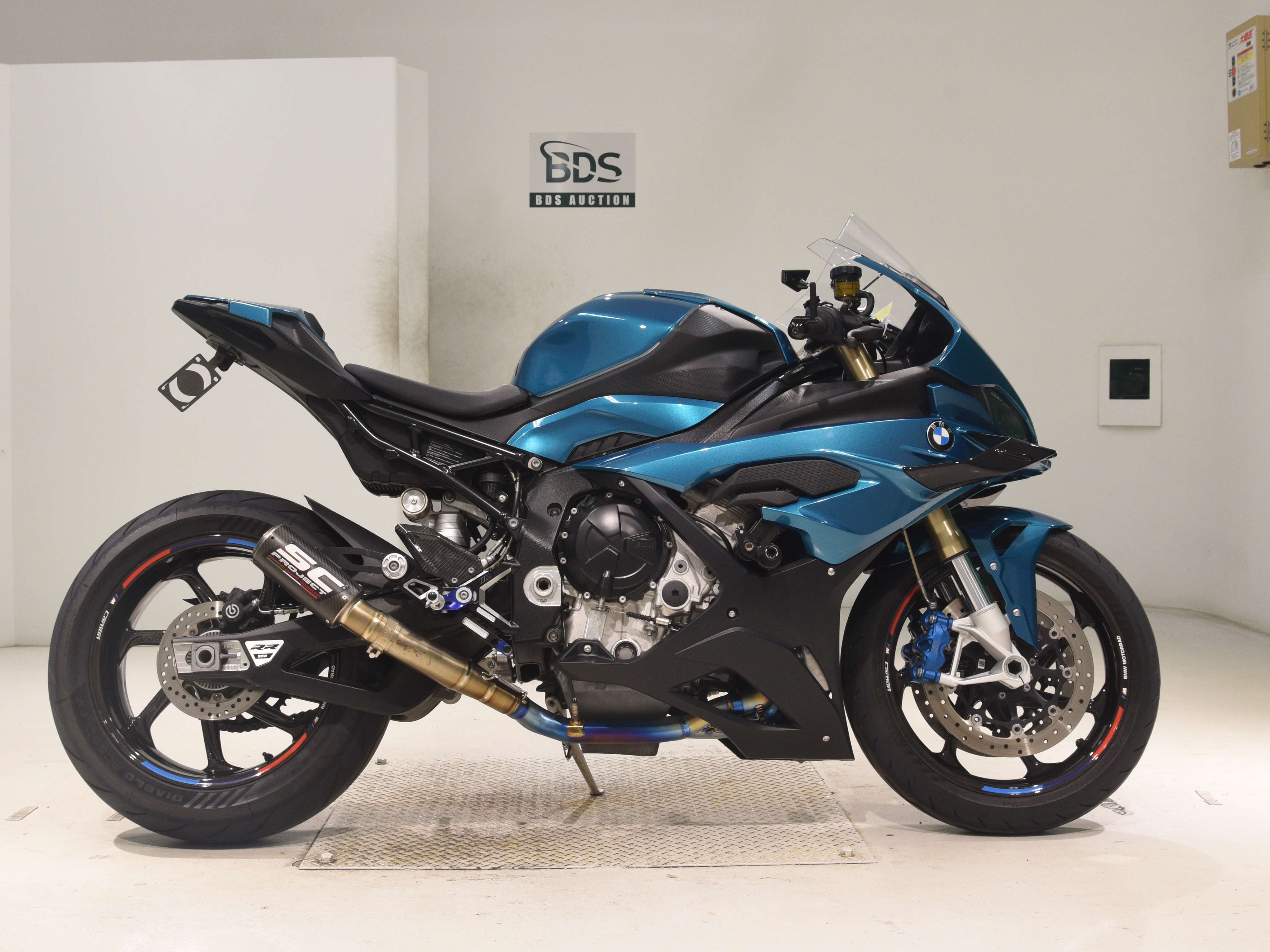 BMW S 1000 RR PACKAGE, right