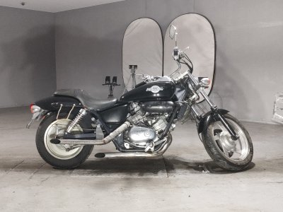 Honda MAGNA250