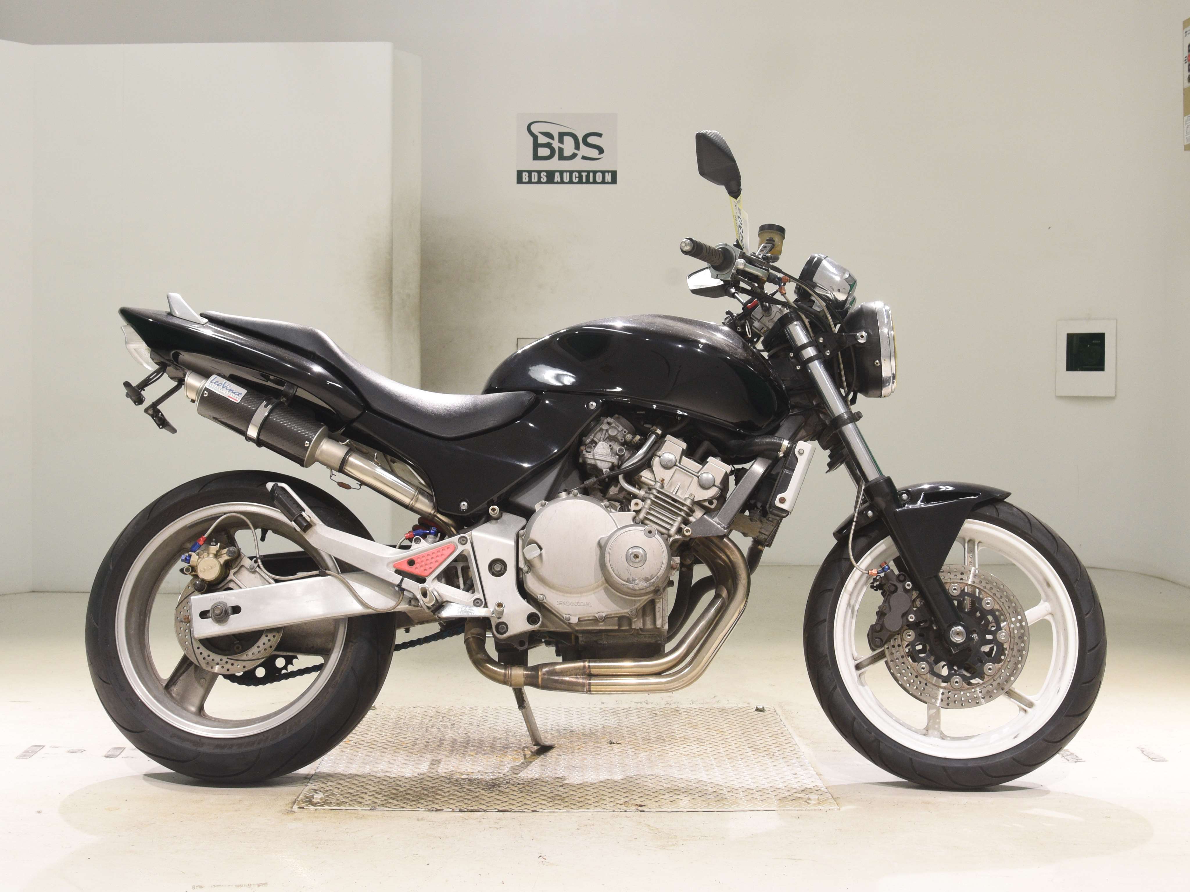 Honda HORNET CB250F, right