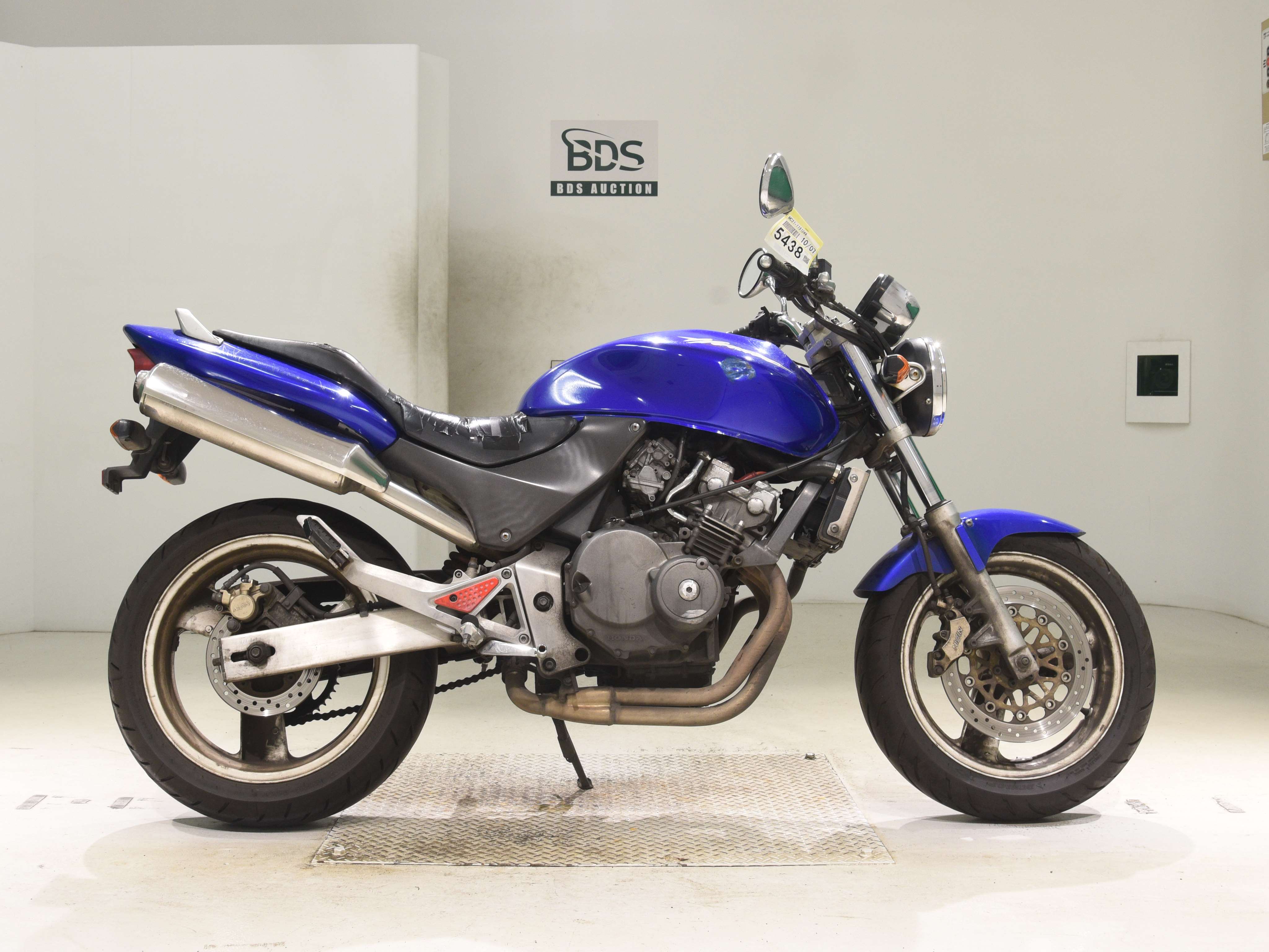 Honda HORNET CB250F, right