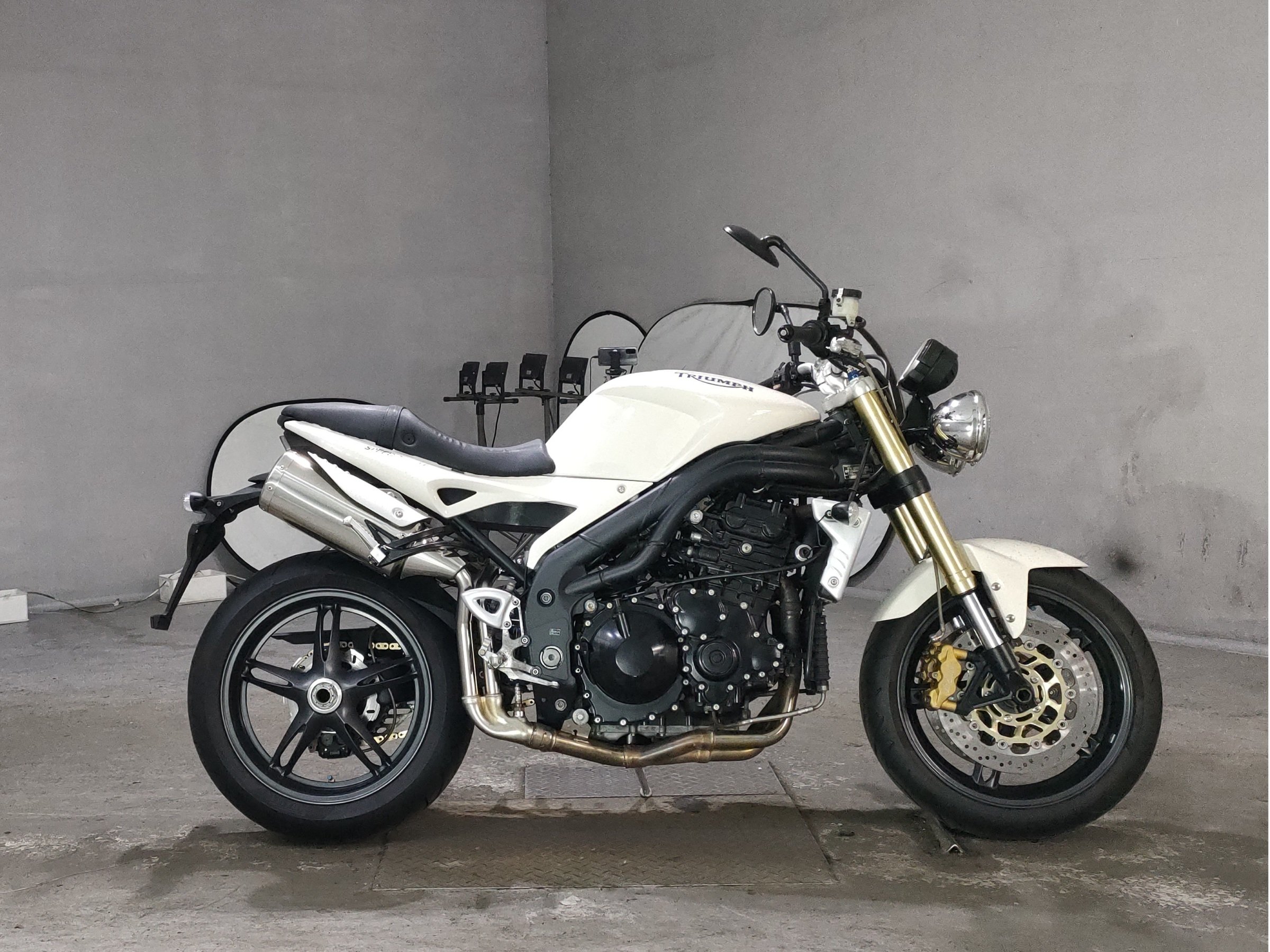 Triumph SPEED TRIPLE, zdjęcie 1