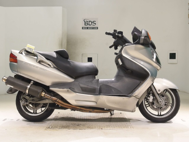 Suzuki SKYWAVE 650