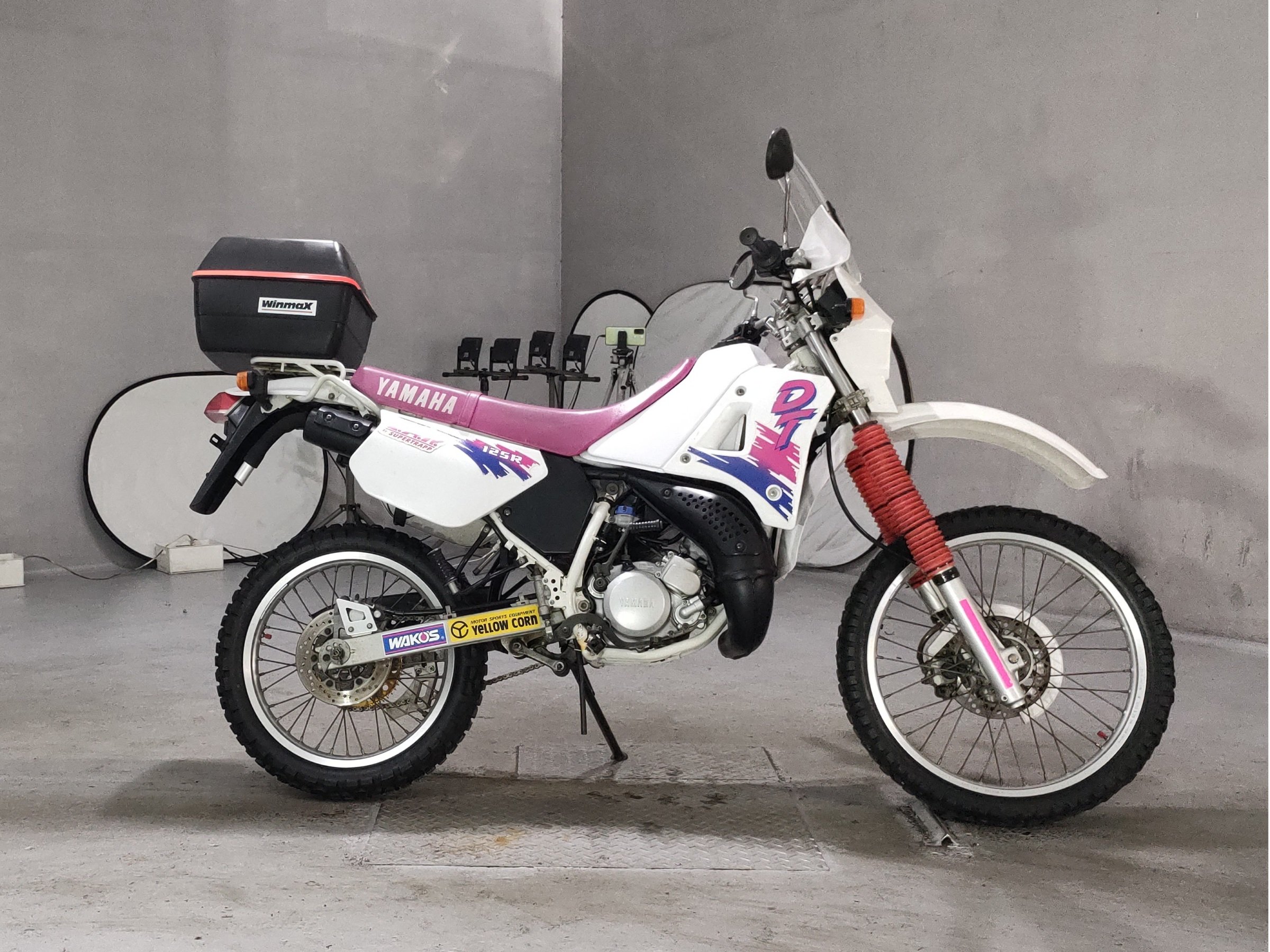 Yamaha DT125R, photograph 1