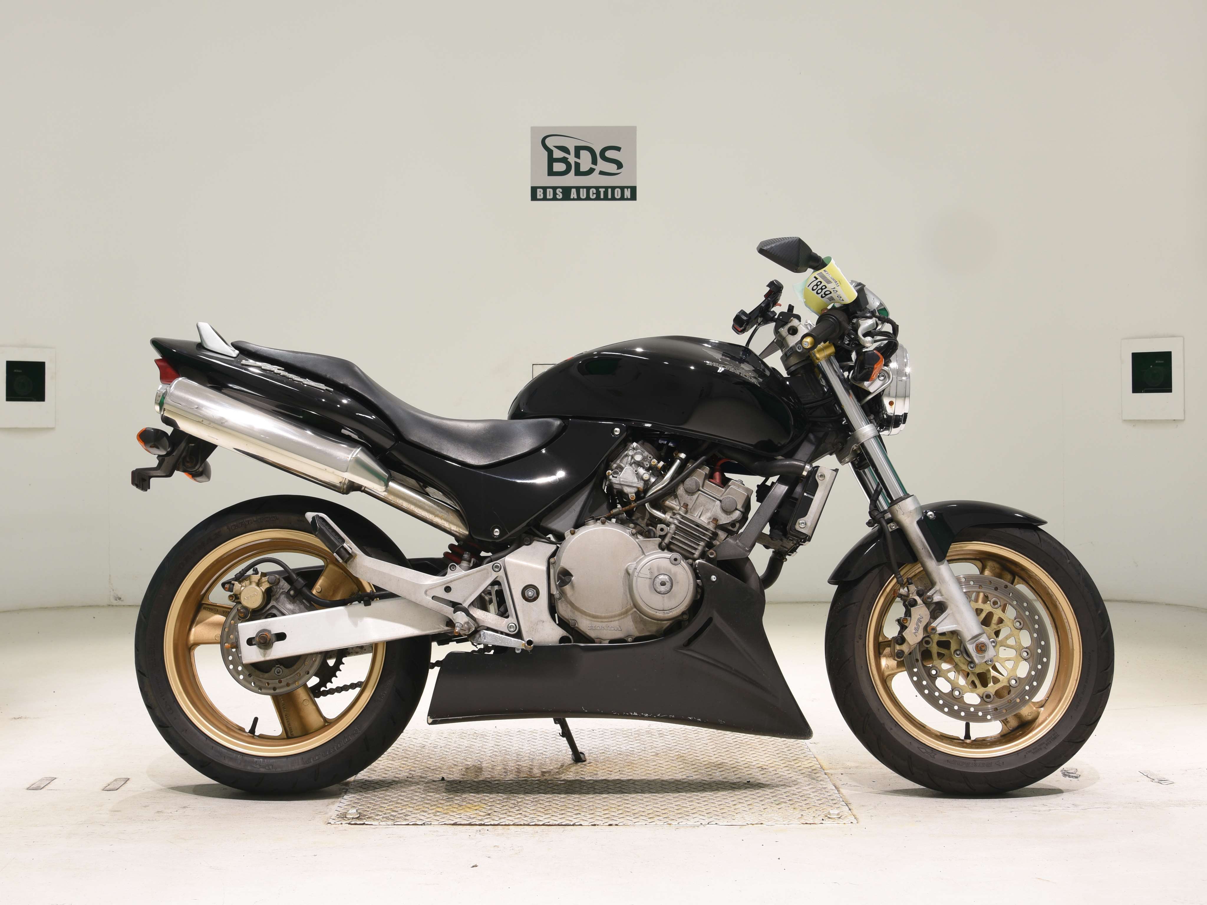 Honda HORNET CB250F, right