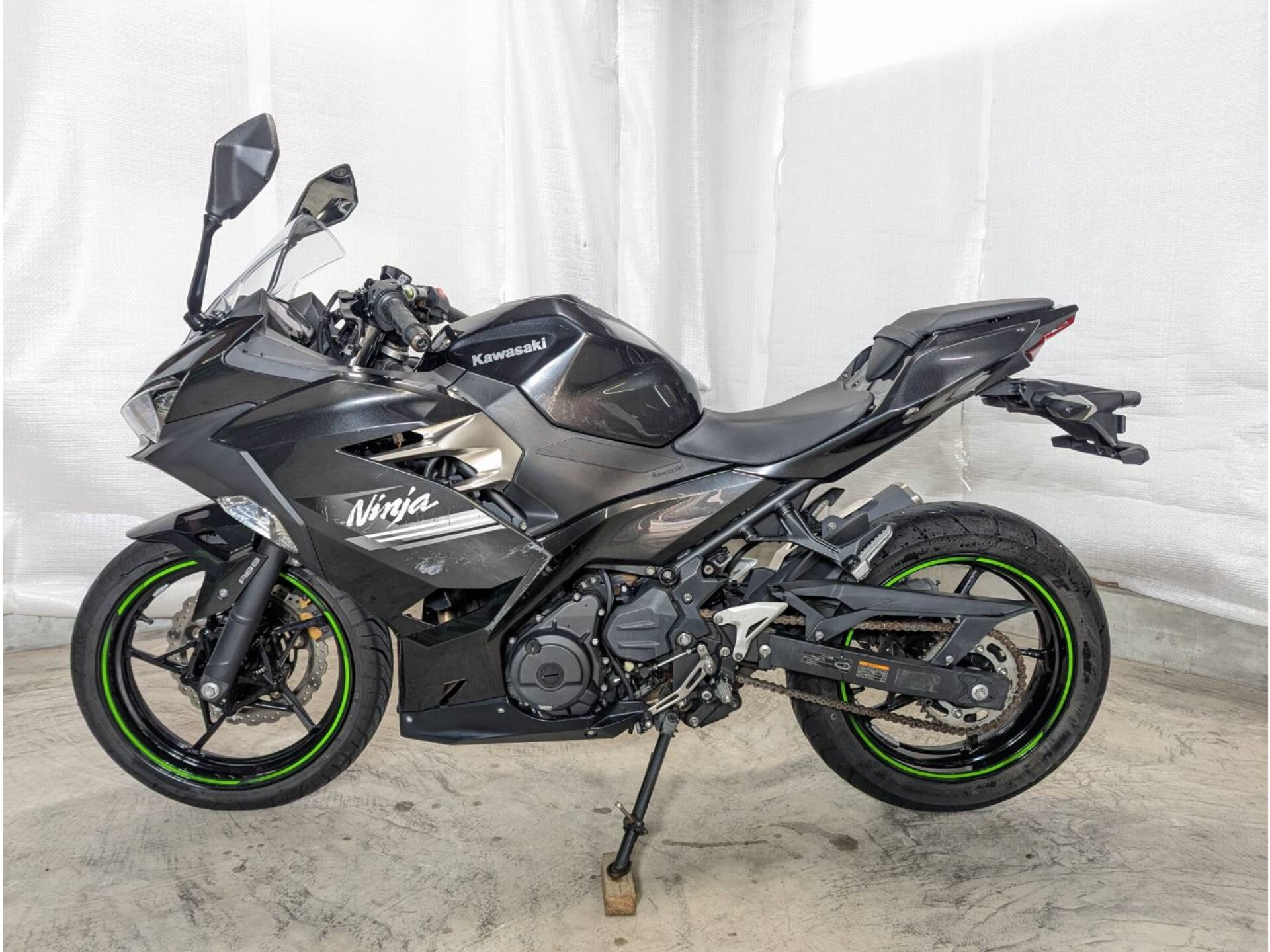 Kawasaki NINJA250, Foto 1