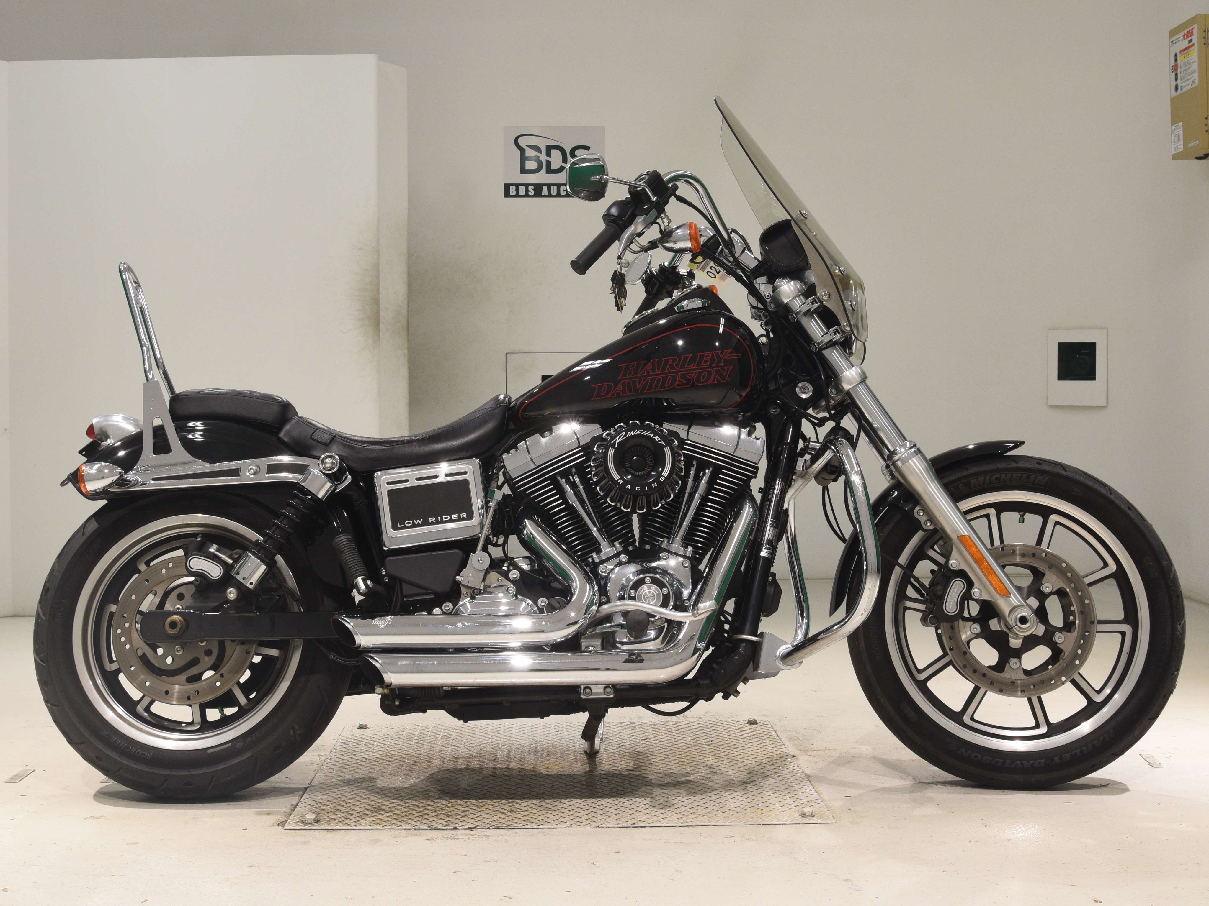 HD LOW RIDER FXDL1580, right