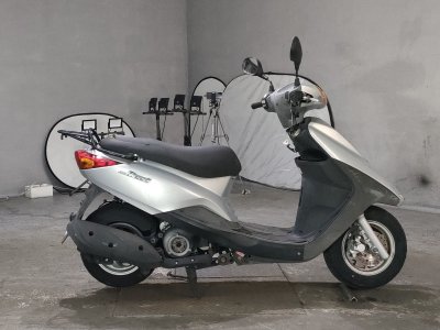 Yamaha AXIS TREAT