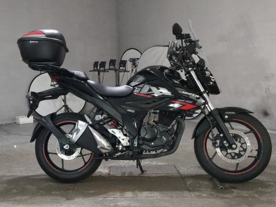 Suzuki GIXXER 150
