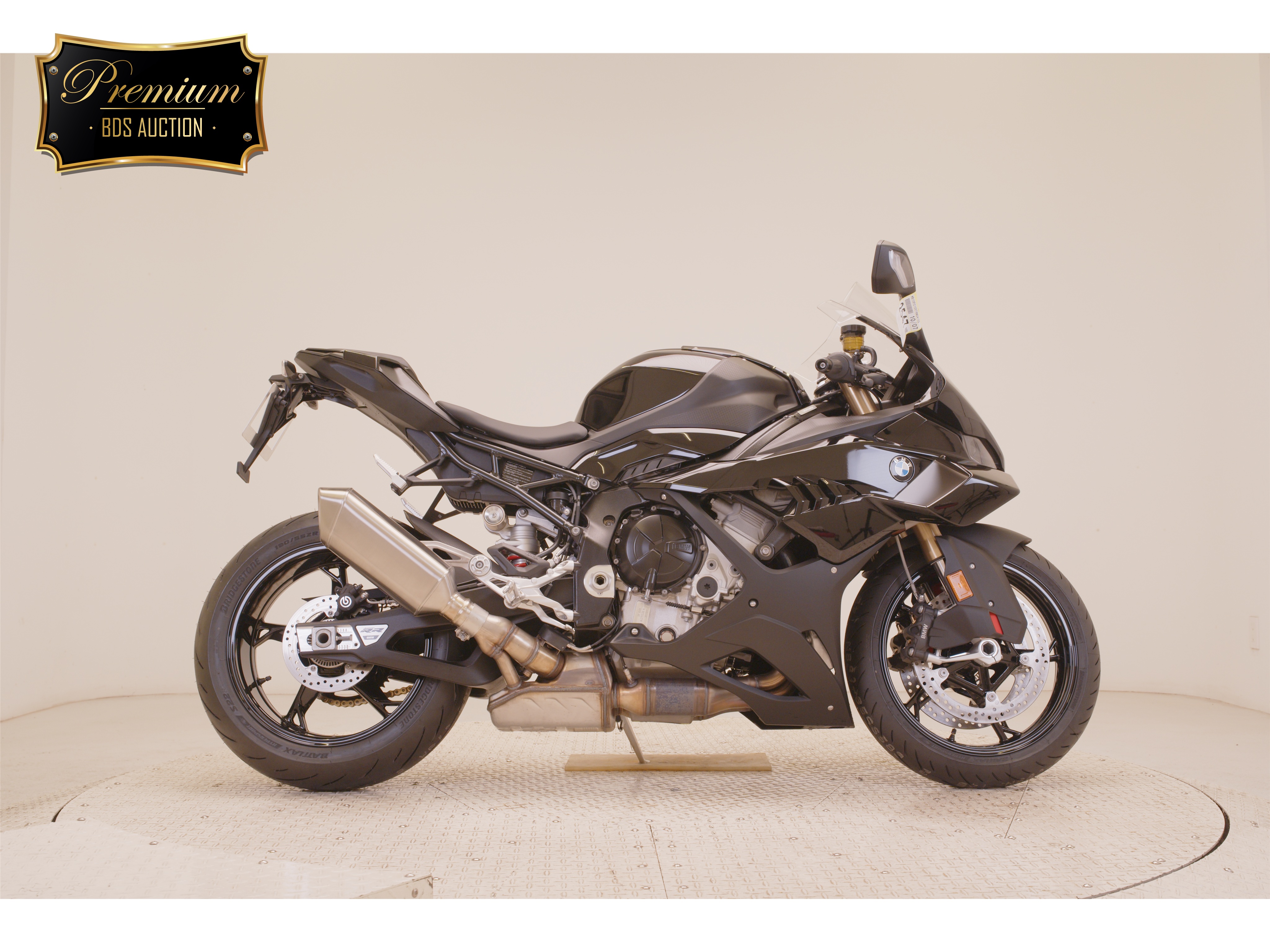 BMW S1000RR, right