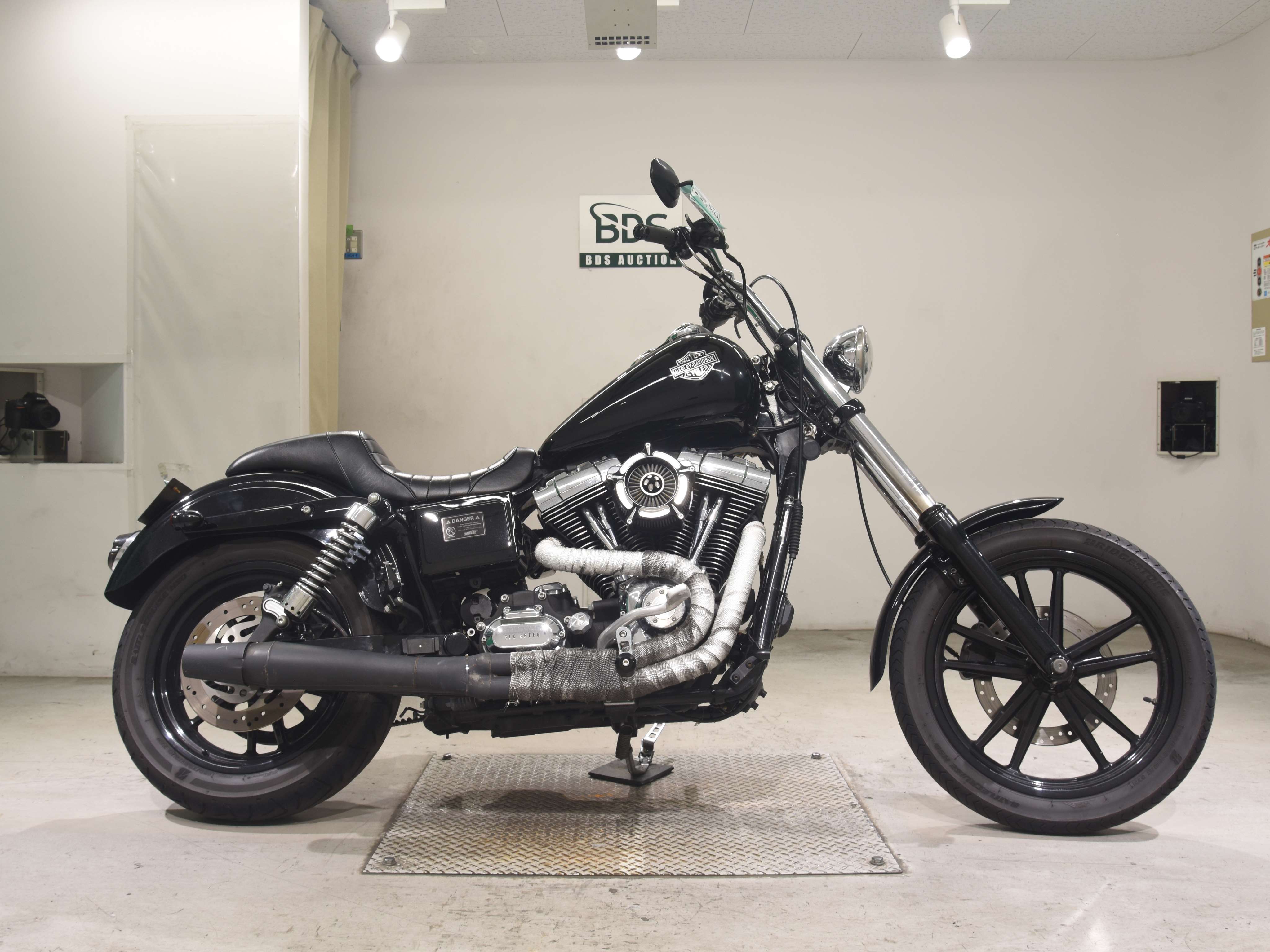 HD LOW RIDER FXDL1580, right