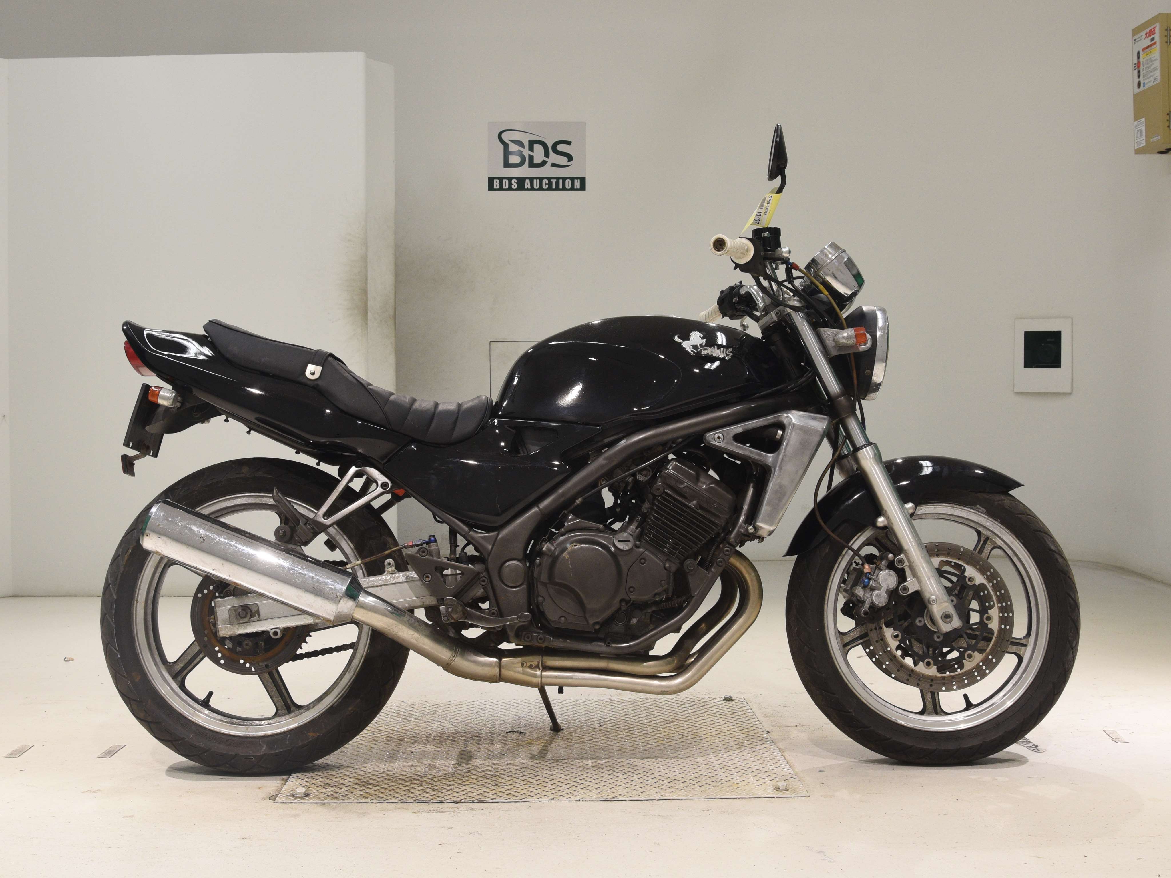 Kawasaki BALIUS ZR250, right