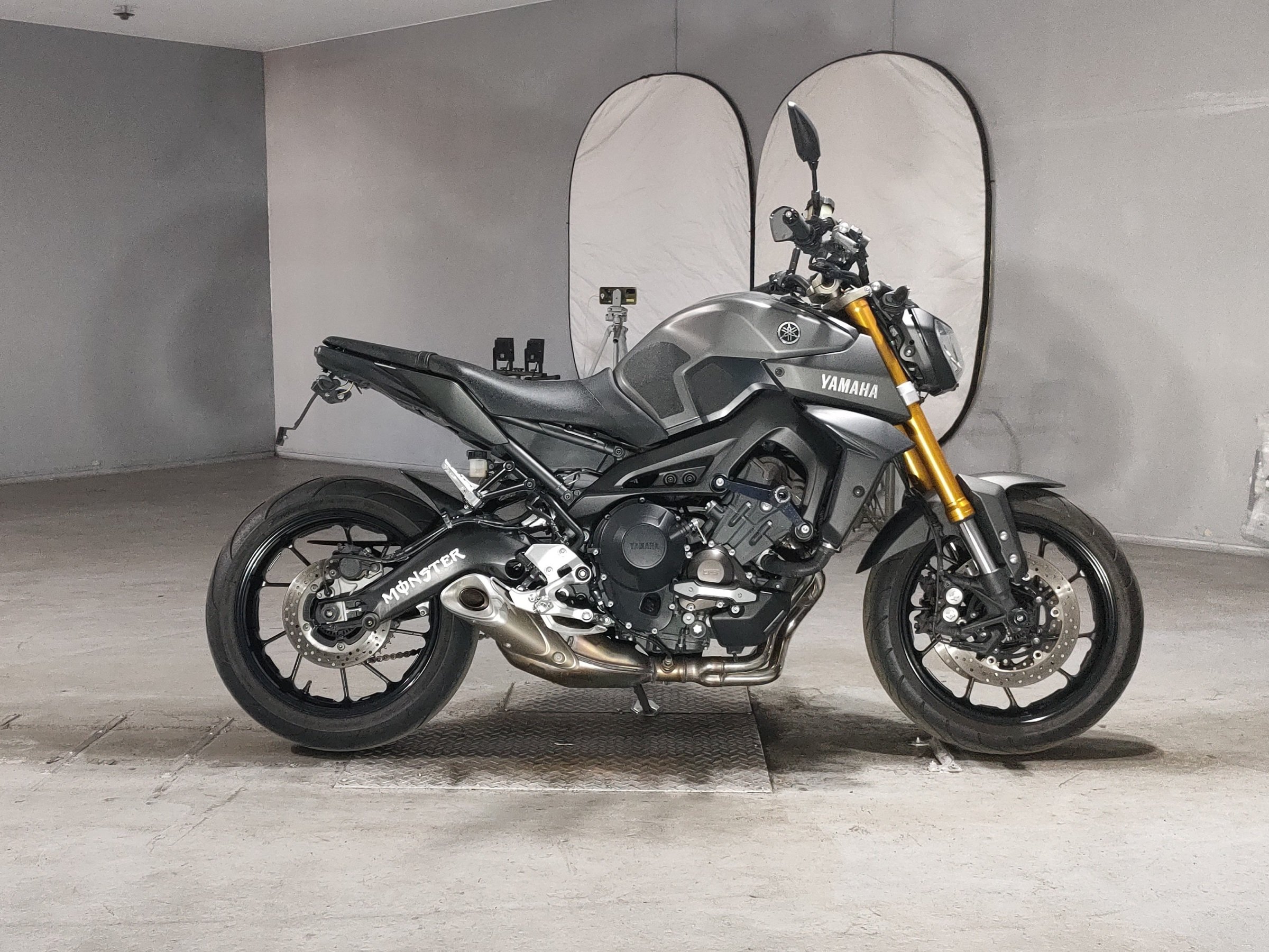 Yamaha MT-09, zdjęcie 1