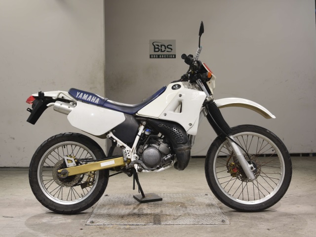 Yamaha DT125R