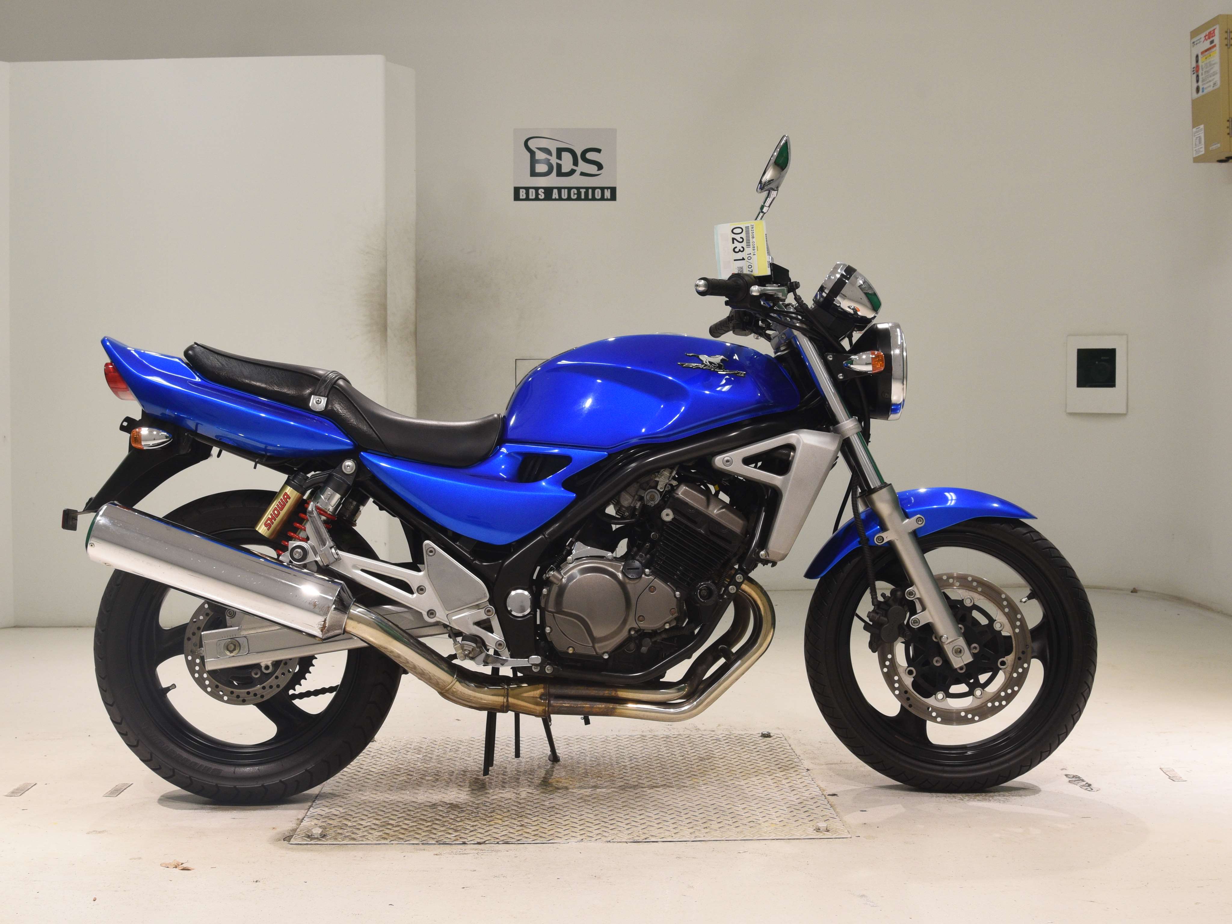Kawasaki BALIUS ZR250, right