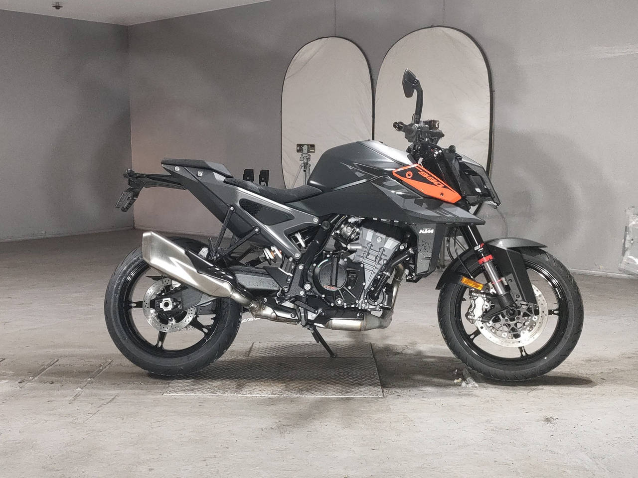 KTM 990 DUKE, zdjęcie 1