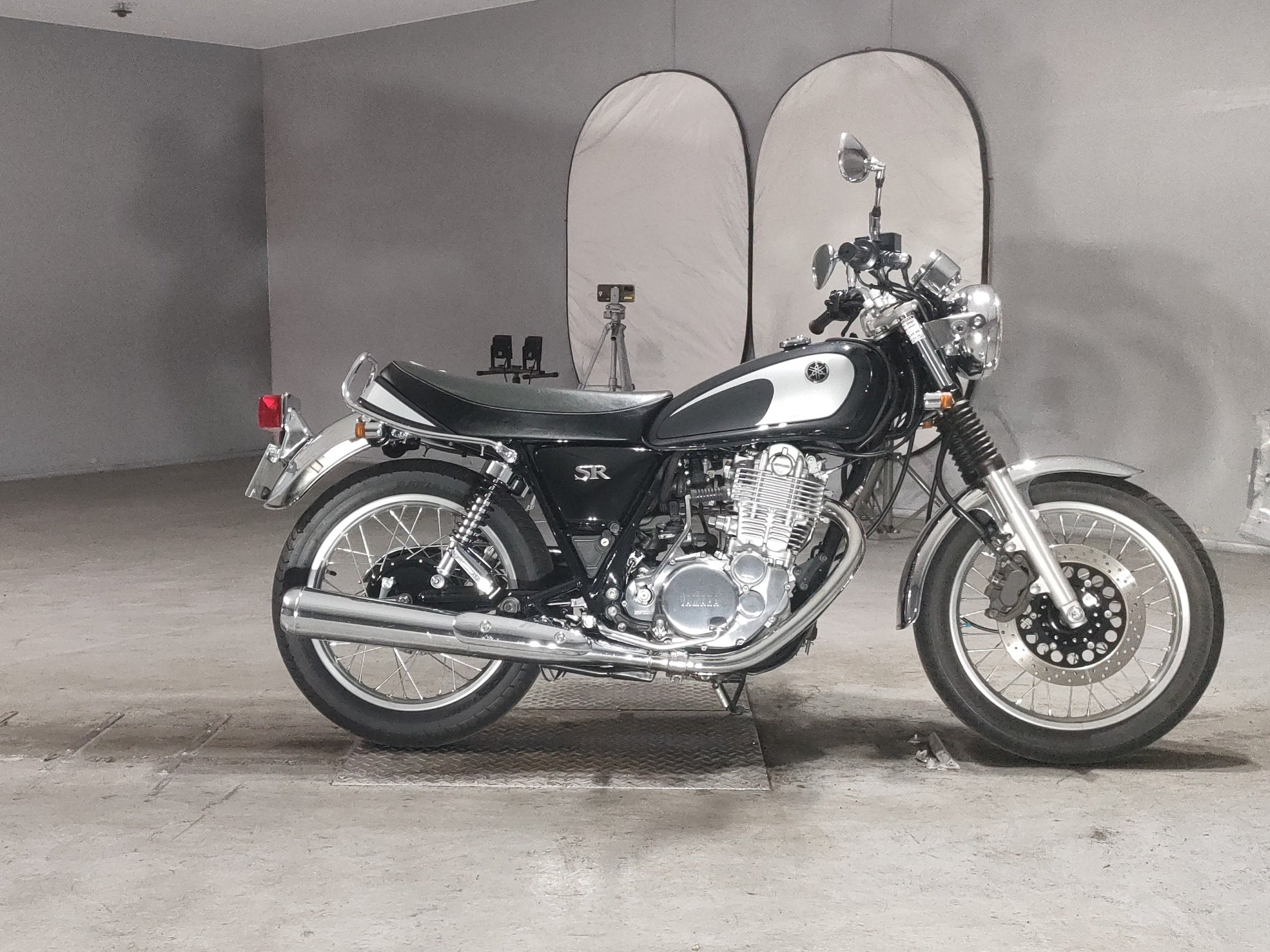 Yamaha SR400, zdjęcie 1