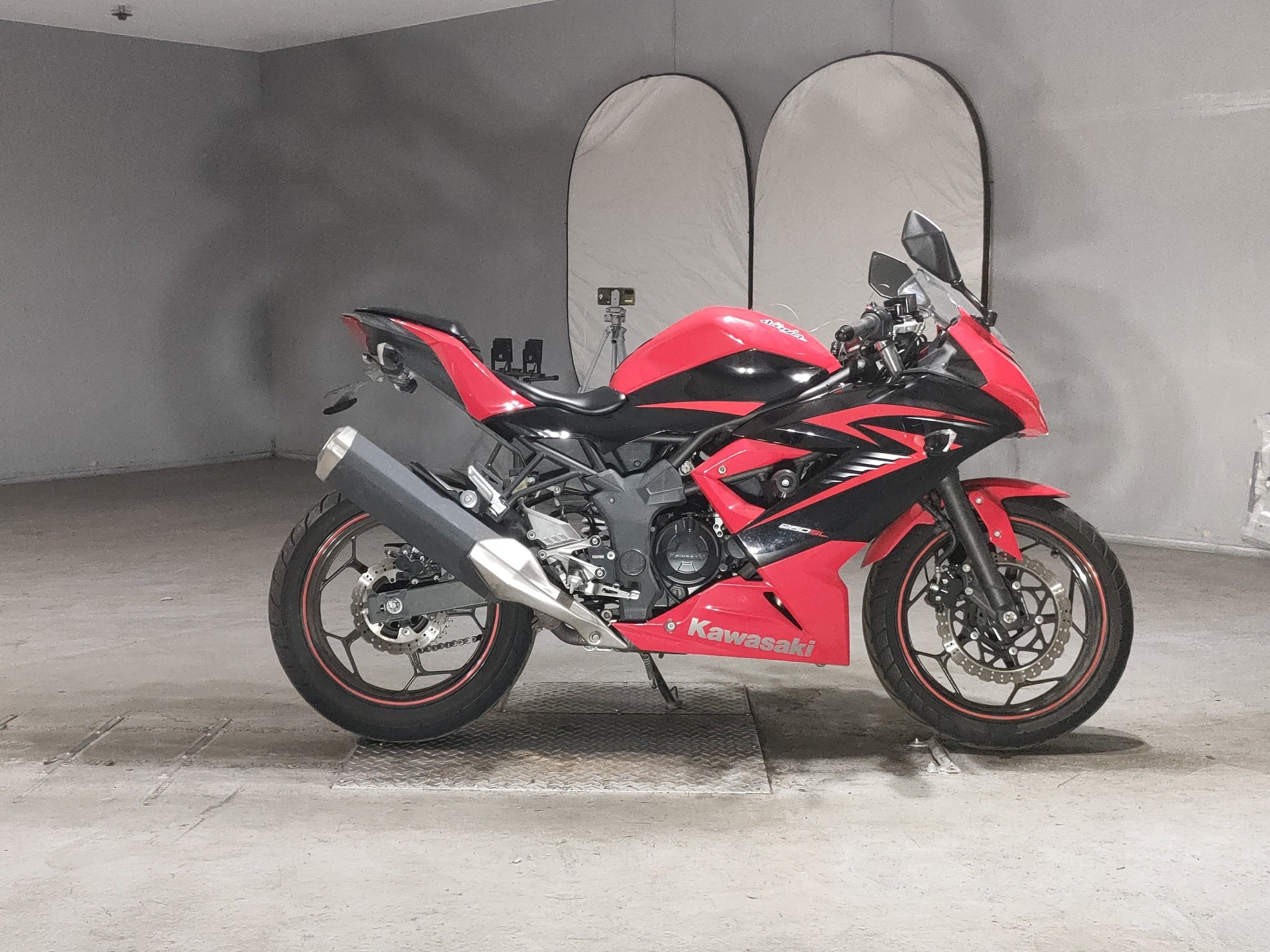 Kawasaki NINJA250, zdjęcie 1