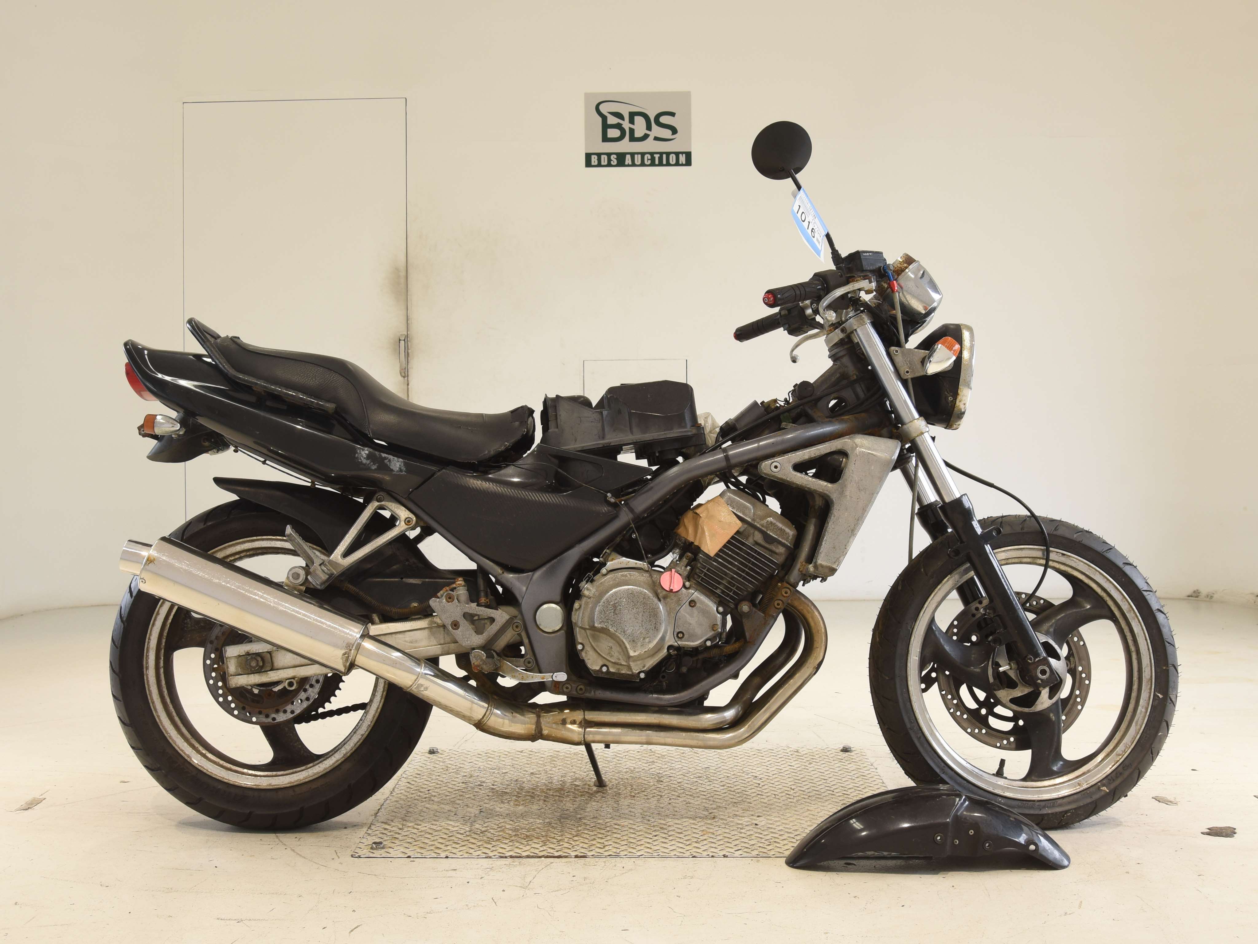Kawasaki BALIUS ZR250, right