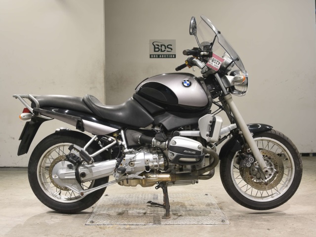 BMW R1100R