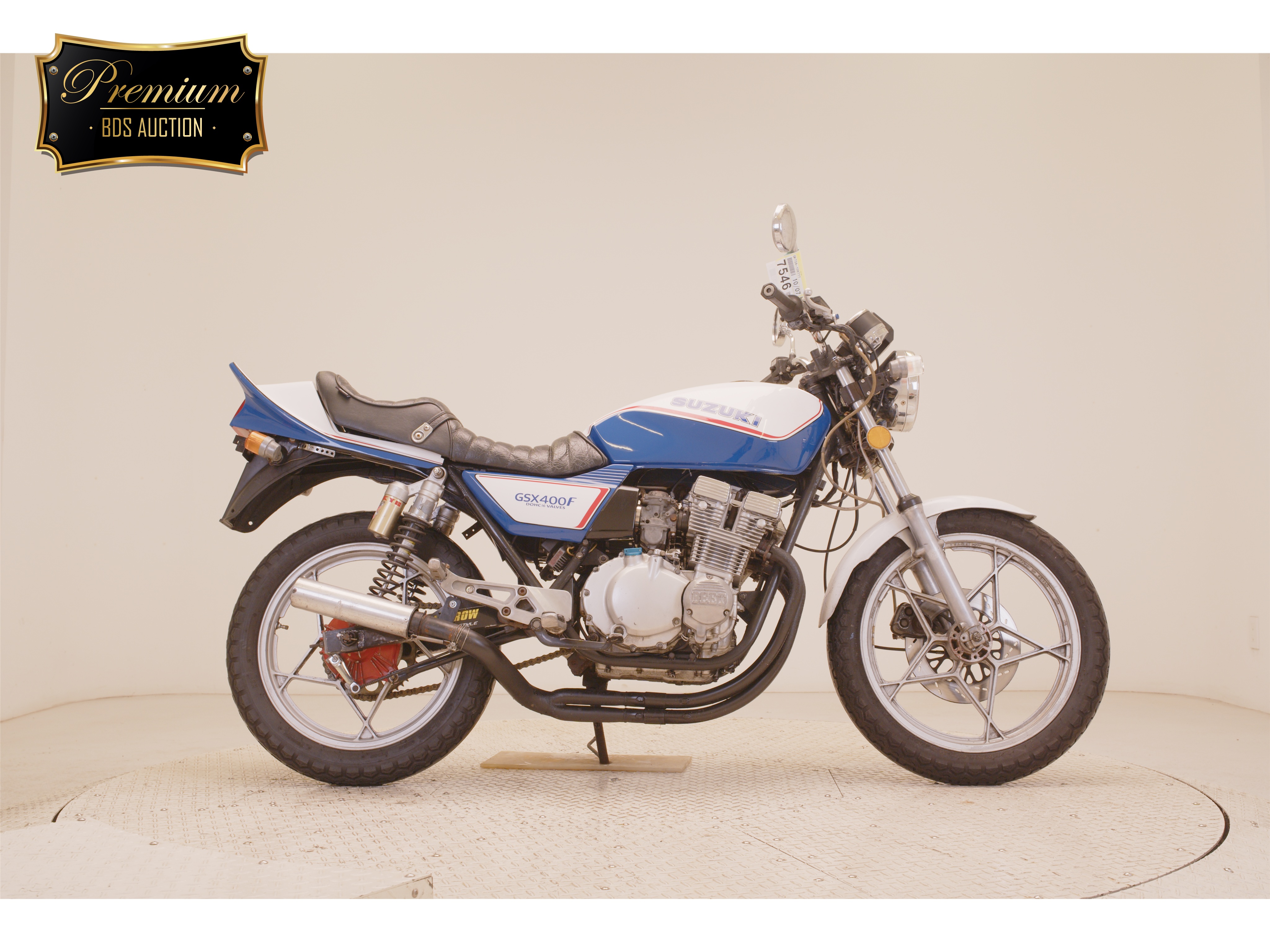 Suzuki GSX400F, right